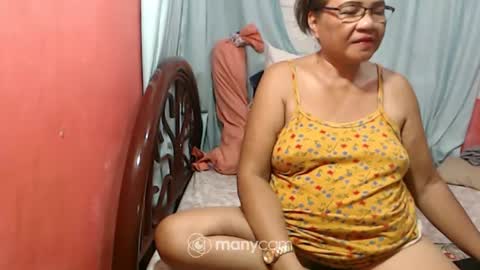 Snapshot of xsexylovelytitsx chatting on 07-20-26, 06:06 lovely online show from 07-20-26, 06:06