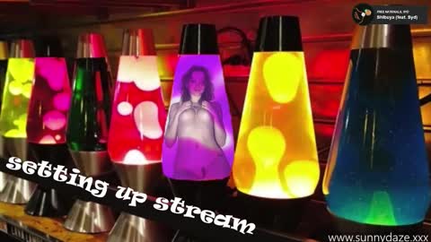 Snapshot of xsunsub chatting on 11-04-25, 11:59 Sunny Daze online show from 11-04-25, 11:59