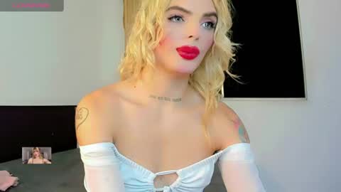 Snapshot of xthesexyboyx chatting on 06-16-26, 07:33 Femboy Exotic online show from 06-16-26, 07:33