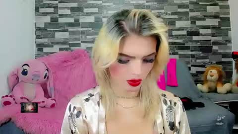 Snapshot of xthesexyboyx chatting on 07-18-26, 02:05 Femboy Exotic online show from 07-18-26, 02:05