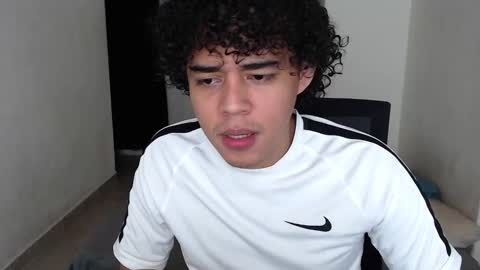 Snapshot of xtranherr chatting on 01-04-25, 04:01 xtranherr online show from 01-04-25, 04:01