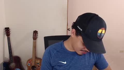 Snapshot of xtranherr chatting on 10-21-25, 02:34 xtranherr online show from 10-21-25, 02:34