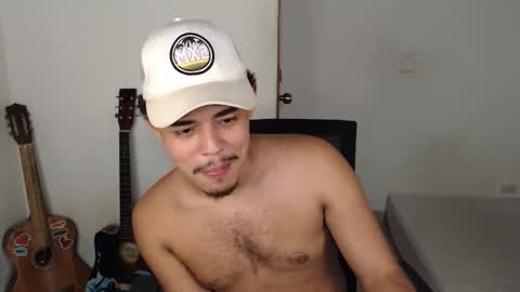 Snapshot of xtranherr chatting on 10-22-25, 01:28 xtranherr online show from 10-22-25, 01:28