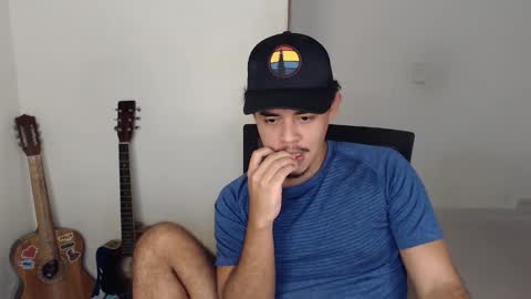 Snapshot of xtranherr chatting on 10-24-25, 02:30 xtranherr online show from 10-24-25, 02:30