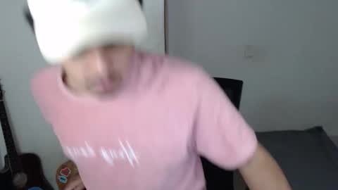 Snapshot of xtranherr chatting on 11-04-25, 01:38 xtranherr online show from 11-04-25, 01:38