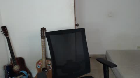 Snapshot of xtranherr chatting on 11-08-25, 03:07 xtranherr online show from 11-08-25, 03:07