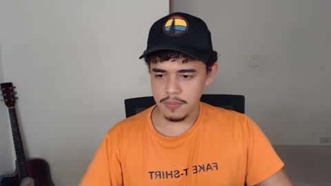 Snapshot of xtranherr chatting on 11-18-25, 01:55 xtranherr online show from 11-18-25, 01:55