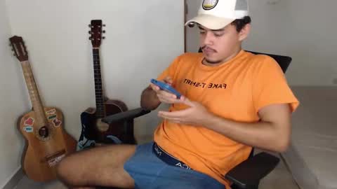 Snapshot of xtranherr chatting on 11-21-25, 05:50 xtranherr online show from 11-21-25, 05:50