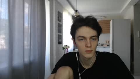 traqqq online show from 06-27-26, 08:52