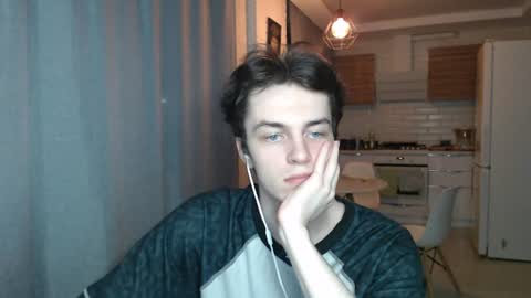 traqqq online show from 06-29-26, 08:42