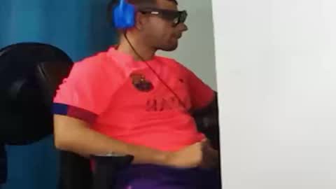 Snapshot of xuyeeg chatting on 01-07-25, 01:49 xuyeeg online show from 01-07-25, 01:49