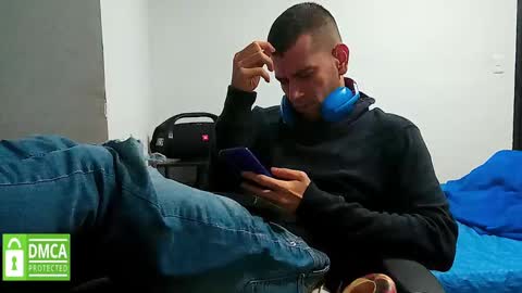 Snapshot of xuyeeg chatting on 02-17-25, 06:31 xuyeeg online show from 02-17-25, 06:31