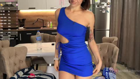 FrancyStepmom and YStepson    INTERESTED IN A GIRL-GIRL COLLABORATION  TEXT ME HERE  or INSTAGRAM online show from 11-23-25, 01:11