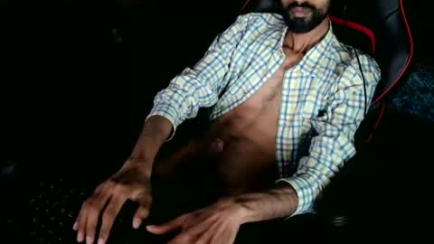 Snapshot of xwuvzyew chatting on 12-08-24, 04:35 x online show from 12-08-24, 04:35