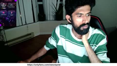 Snapshot of xwuvzyew chatting on 01-02-25, 04:41 x online show from 01-02-25, 04:41