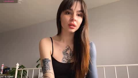 Lily online show from 03-25-26, 11:05