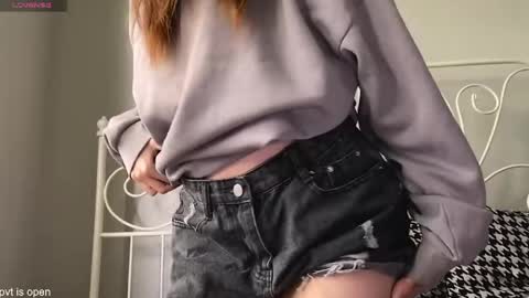 Lily online show from 06-01-26, 11:23