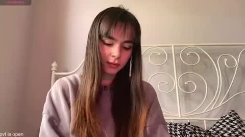 Lily online show from 06-25-26, 11:26