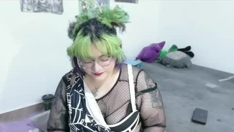 xxgreengoodxx online show from 04-19-26, 08:44