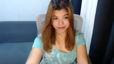 Snapshot of xxhotpinayxx610495 chatting on 12-23-24, 06:55 Sheyn Coleen online show from 12-23-24, 06:55