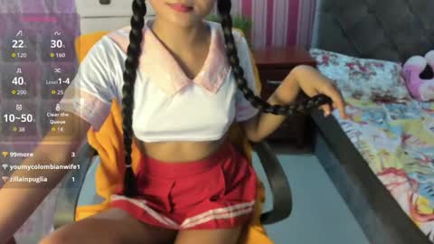 Snapshot of xxkayjeanxx chatting on 05-18-26, 04:07 Aya online show from 05-18-26, 04:07