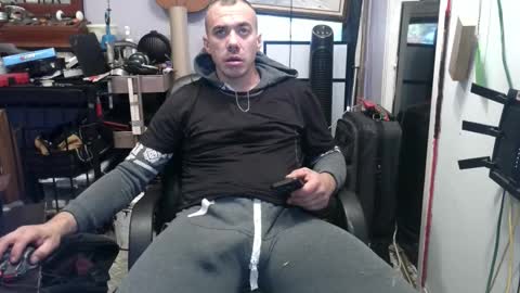 xxScubaStevexx online show from 11-07-25, 04:29