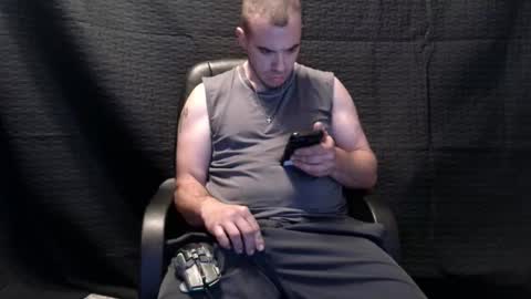 xxScubaStevexx online show from 11-17-25, 01:28