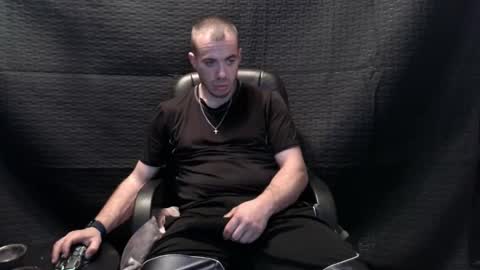 xxScubaStevexx online show from 11-18-25, 09:58