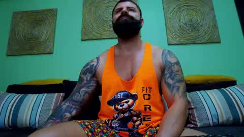 Snapshot of xxtreamleonard chatting on 05-25-26, 04:18 Xtream Leonard online show from 05-25-26, 04:18