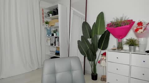 Snapshot of xxx_leila chatting on 12-02-24, 06:30 xxx_leila online show from 12-02-24, 06:30