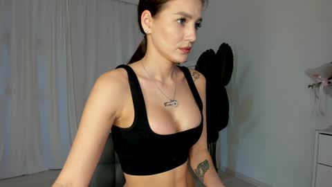 Snapshot of xxx_leila chatting on 03-07-25, 09:18 xxx_leila online show from 03-07-25, 09:18