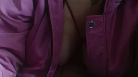   LILI  online show from 01-06-25, 02:48