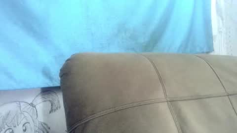   LILI  online show from 10-17-25, 01:20