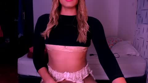 Snapshot of xxxanonymousloverxxx chatting on 02-01-25, 12:40 Chiara online show from 02-01-25, 12:40