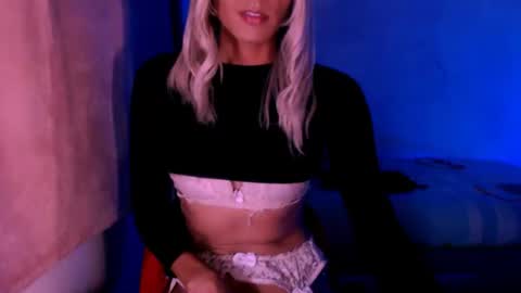 Snapshot of xxxanonymousloverxxx chatting on 07-04-26, 07:31 Chiara online show from 07-04-26, 07:31