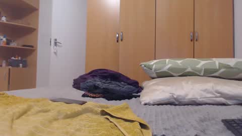 Snapshot of xxxbustybabe27x chatting on 02-07-25, 07:38 Ayanda online show from 02-07-25, 07:38