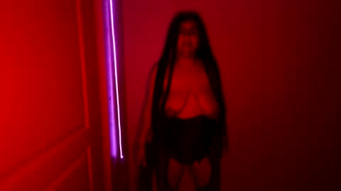 Snapshot of xxxenmascaradosxxx chatting on 05-21-26, 06:53 Parejahot69 online show from 05-21-26, 06:53