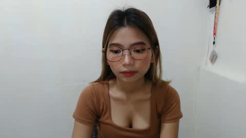 Snapshot of xxxforyouonlyxxx chatting on 12-10-24, 03:33 inday pinay online show from 12-10-24, 03:33