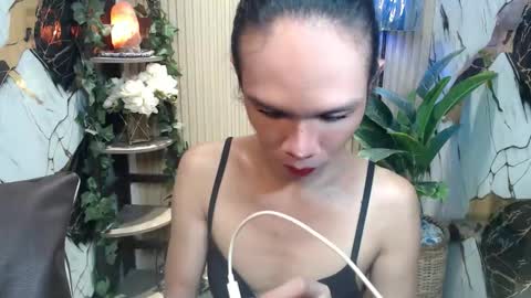 Your Princess Yums online show from 12-16-25, 04:50