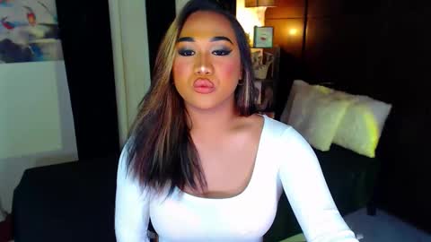 Snapshot of xxxgiganticoliviacummerxxx chatting on 12-07-24, 02:35 OLIVIA online show from 12-07-24, 02:35
