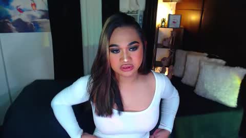 Snapshot of xxxgiganticoliviacummerxxx chatting on 12-19-24, 03:30 OLIVIA online show from 12-19-24, 03:30
