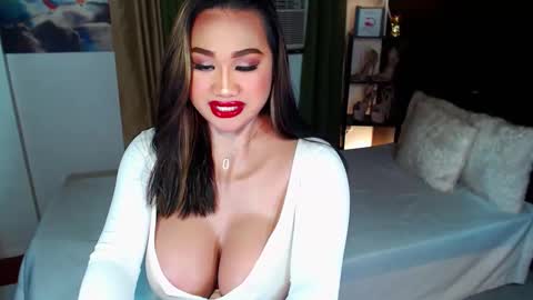 Snapshot of xxxgiganticoliviacummerxxx chatting on 01-14-25, 02:11 OLIVIA online show from 01-14-25, 02:11