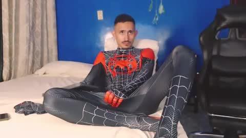 Snapshot of xxxhome_alonexxx chatting on 10-31-25, 07:37 Kev online show from 10-31-25, 07:37