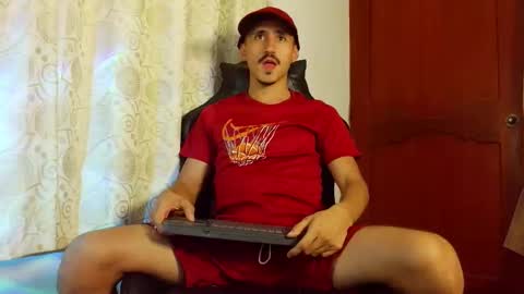 Snapshot of xxxhome_alonexxx chatting on 04-22-26, 07:26 Kev online show from 04-22-26, 07:26