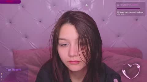Snapshot of xxxnaughtyfoxxx chatting on 05-03-26, 05:52 foxy online show from 05-03-26, 05:52