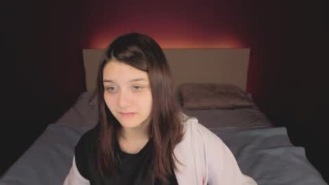 Snapshot of xxxnaughtyfoxxx chatting on 05-24-26, 01:10 foxy online show from 05-24-26, 01:10