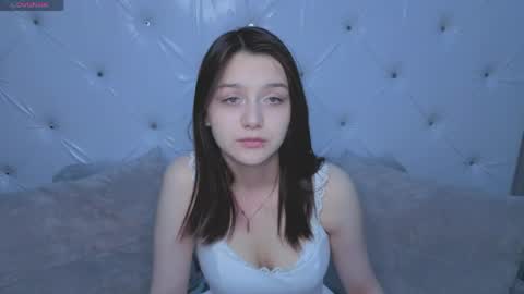 Snapshot of xxxnaughtyfoxxx chatting on 05-28-26, 04:59 foxy online show from 05-28-26, 04:59