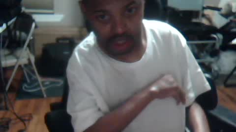 xxxonwheelz online show from 06-26-26, 05:12