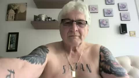 xxxxpeter55 online show from 06-01-26, 12:51