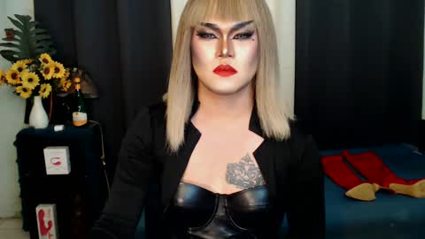 QueenMarina online show from 02-17-25, 05:47
